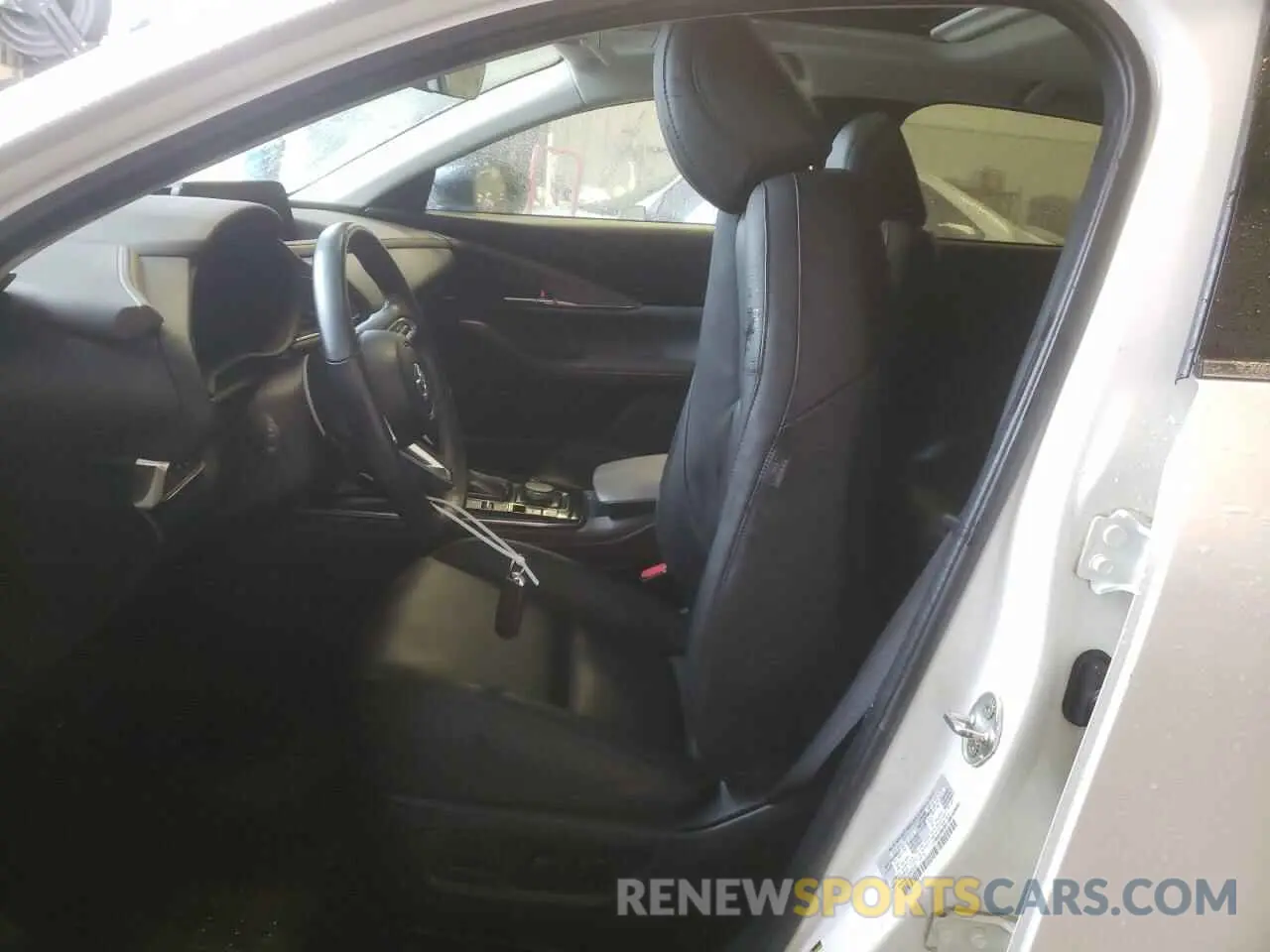 7 fotografías del automóvil dañado 3MVDMBEY2NM446847 MAZDA CX30 2022