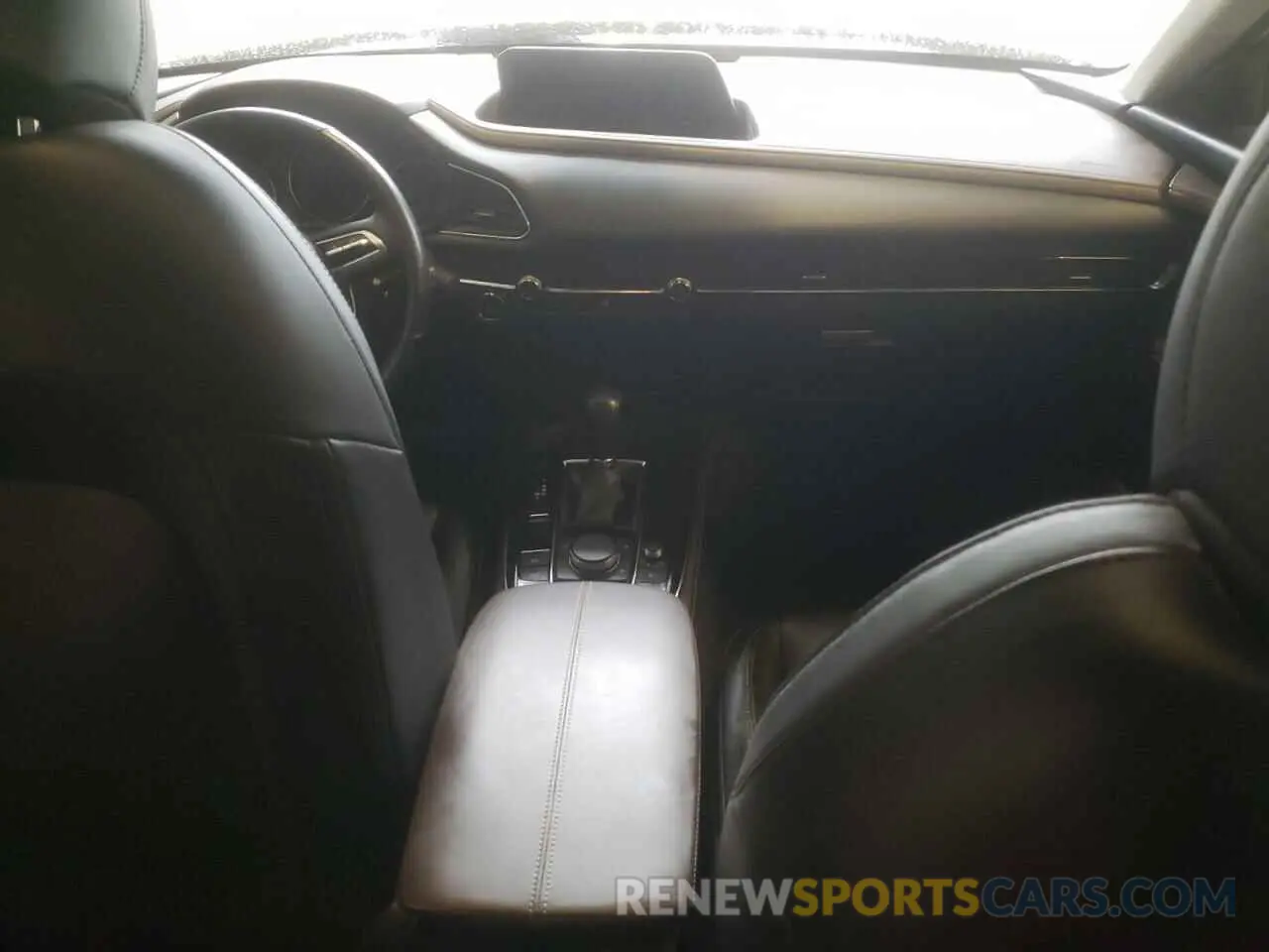 8 fotografías del automóvil dañado 3MVDMBEY2NM446847 MAZDA CX30 2022