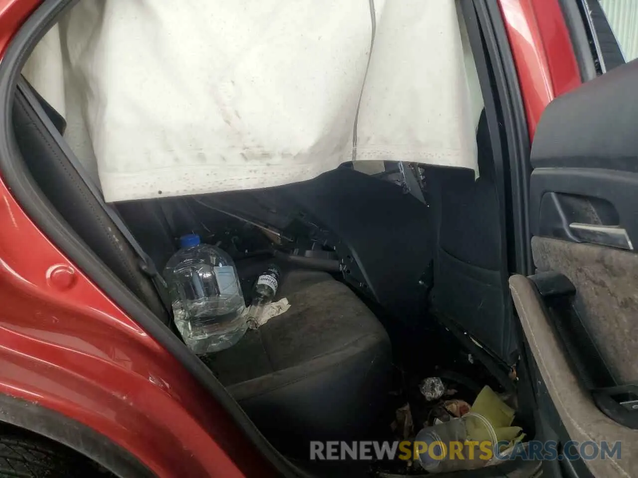 11 fotografías del automóvil dañado 3MVDMBEY7NM423936 MAZDA CX30 2022