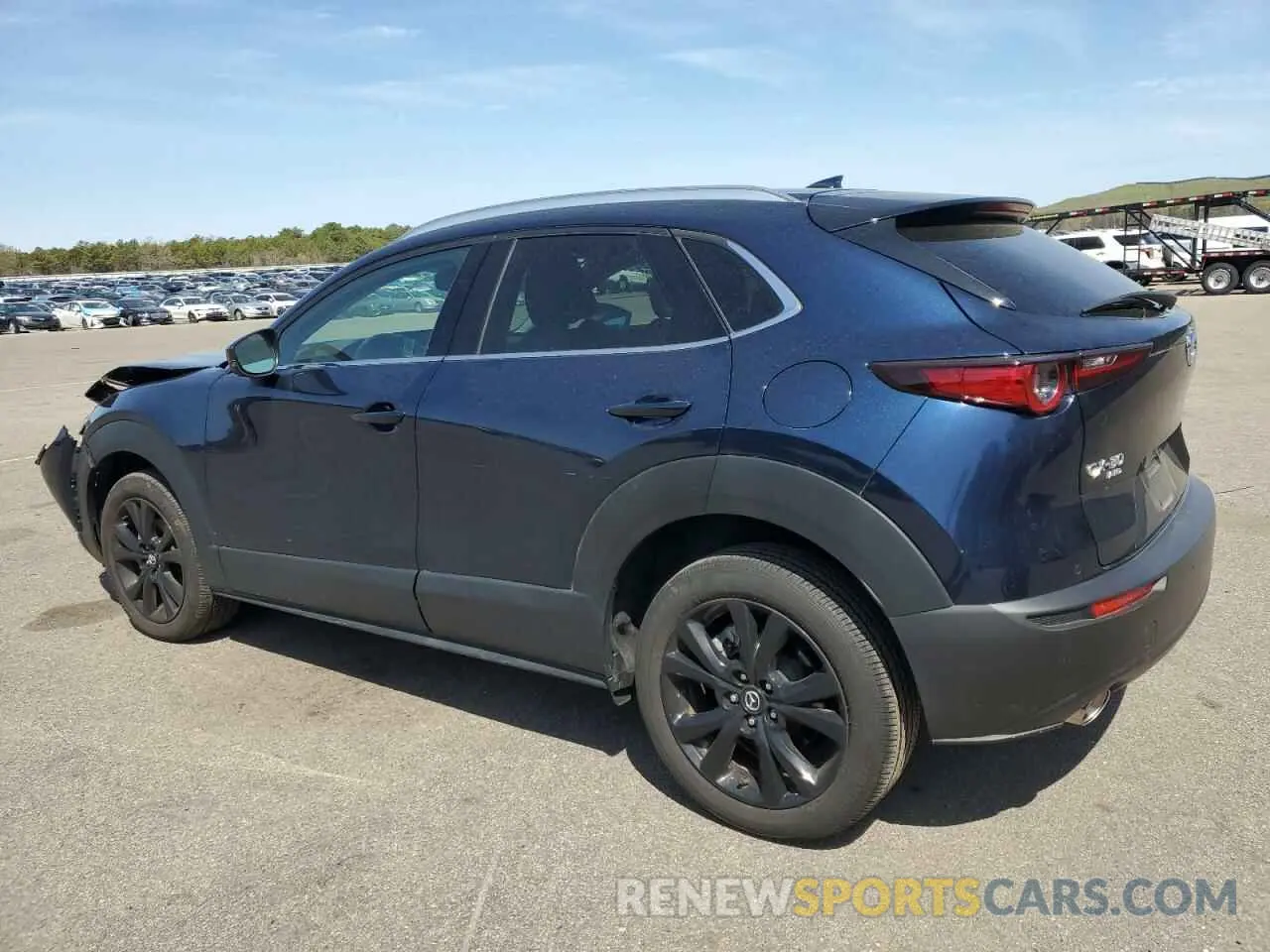 2 fotografías del automóvil dañado 3MVDMBEY7NM431535 MAZDA CX30 2022