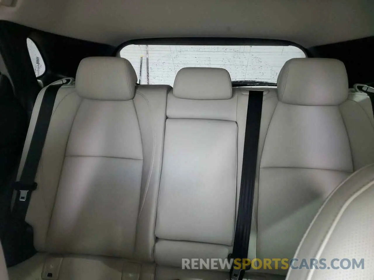 10 fotografías del automóvil dañado 3MVDMBEY7NM434435 MAZDA CX30 2022