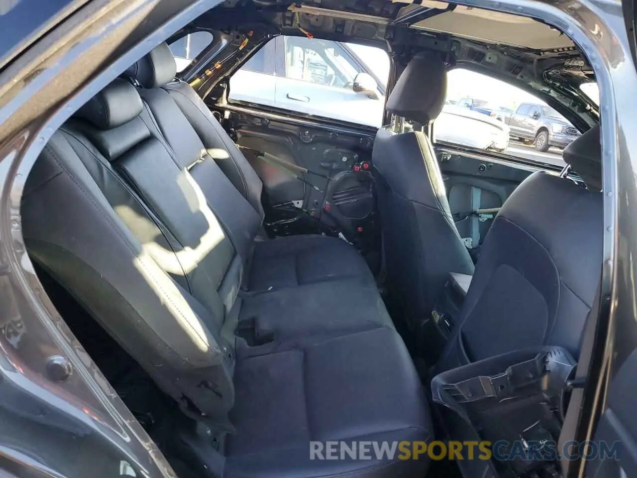 10 fotografías del automóvil dañado 3MVDMBEYXNM412364 MAZDA CX30 2022