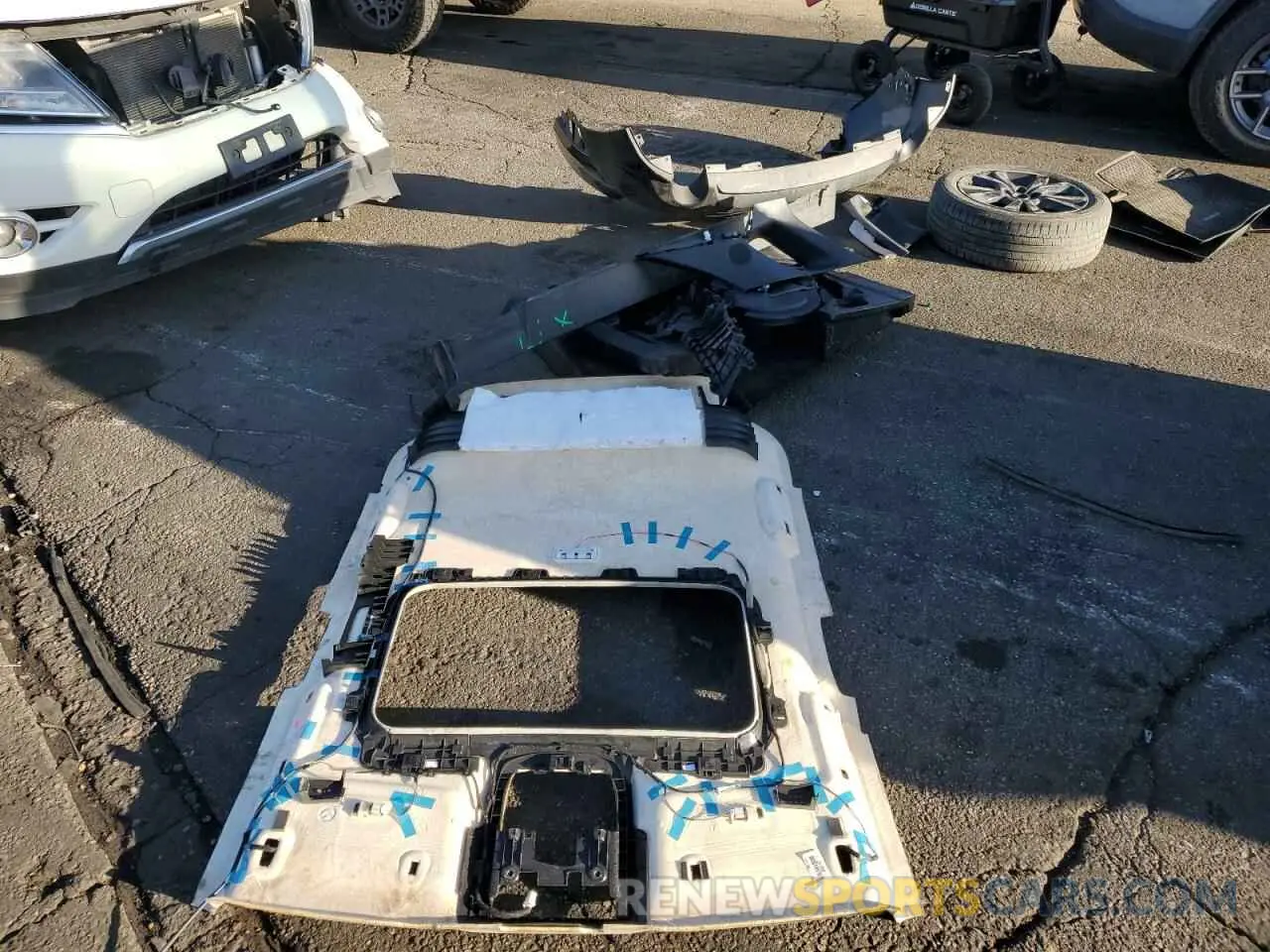 14 fotografías del automóvil dañado 3MVDMBEYXNM412364 MAZDA CX30 2022