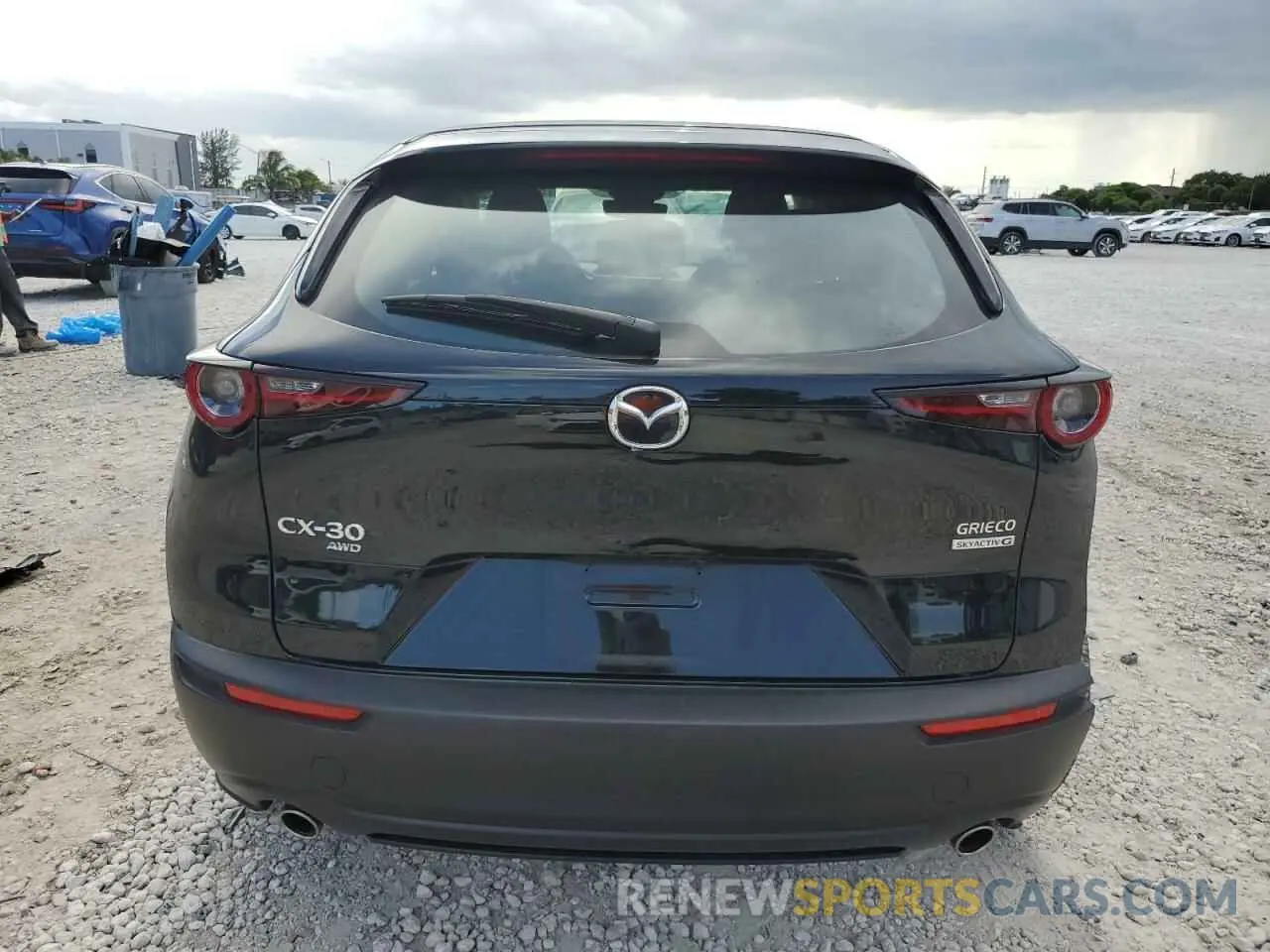 6 fotografías del automóvil dañado 3MVDMBAM1PM537694 MAZDA CX30 2023