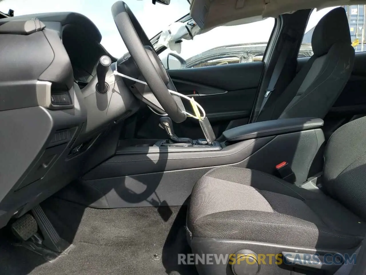 7 fotografías del automóvil dañado 3MVDMBAM4PM522056 MAZDA CX30 2023