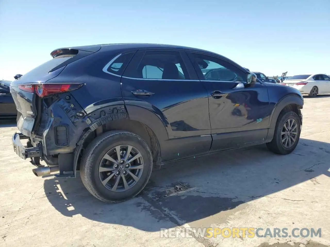 3 fotografías del automóvil dañado 3MVDMBAM4PM579728 MAZDA CX30 2023
