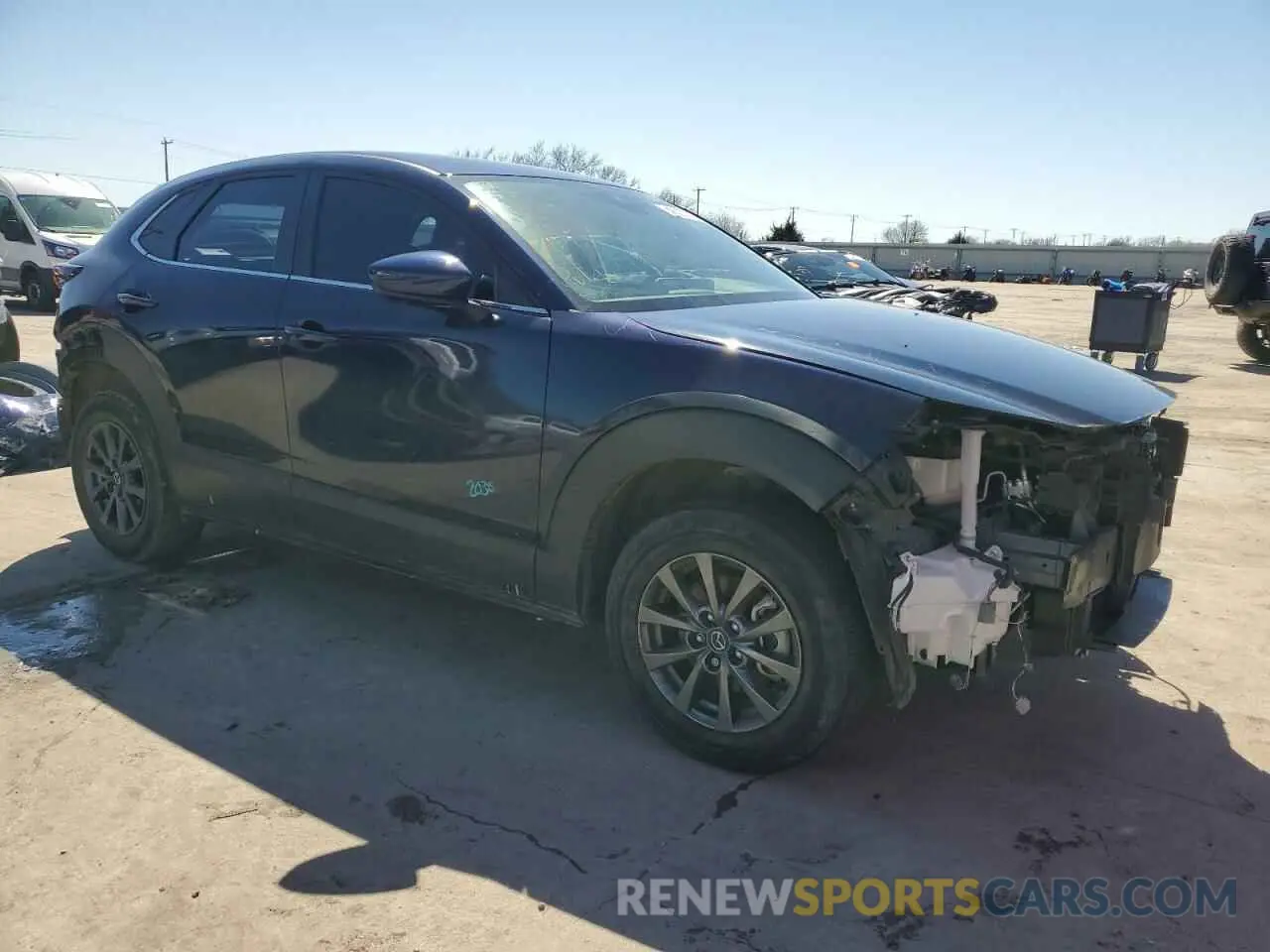 4 fotografías del automóvil dañado 3MVDMBAM4PM579728 MAZDA CX30 2023