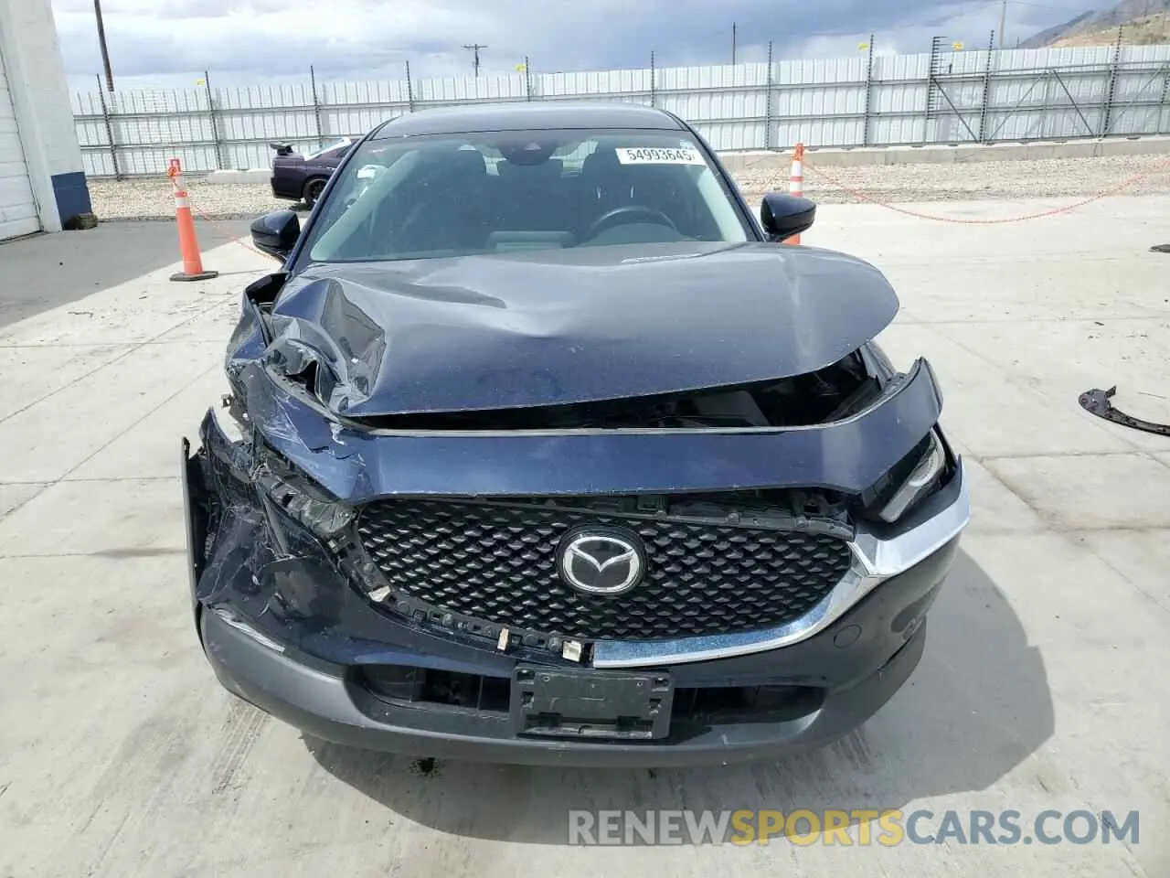 5 fotografías del automóvil dañado 3MVDMBAM4PM586047 MAZDA CX30 2023