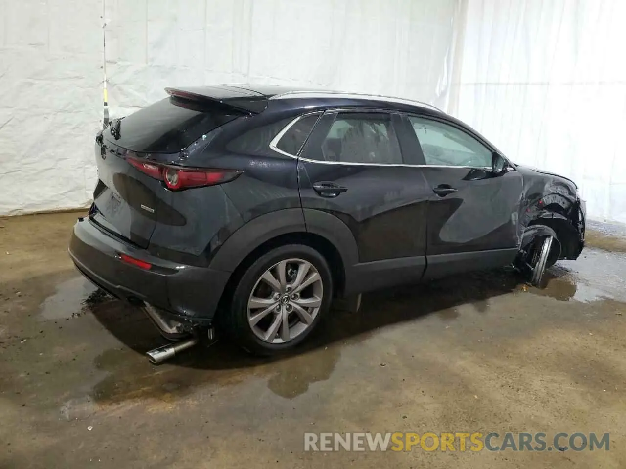 3 fotografías del automóvil dañado 3MVDMBBM0PM574671 MAZDA CX30 2023