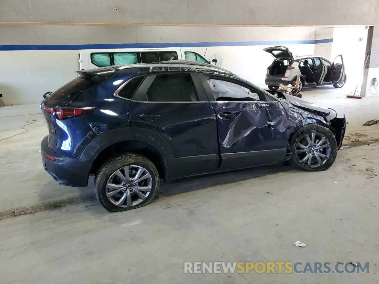 3 fotografías del automóvil dañado 3MVDMBBM1PM563758 MAZDA CX30 2023
