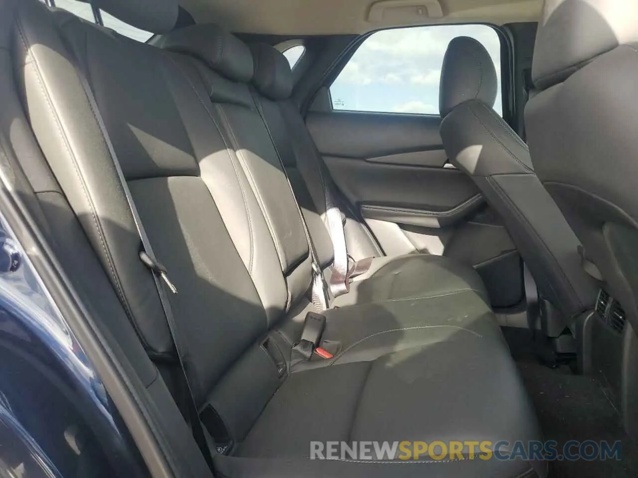 11 fotografías del automóvil dañado 3MVDMBBM1PM571746 MAZDA CX30 2023