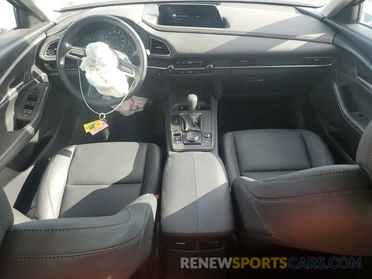 8 fotografías del automóvil dañado 3MVDMBBM1PM571746 MAZDA CX30 2023