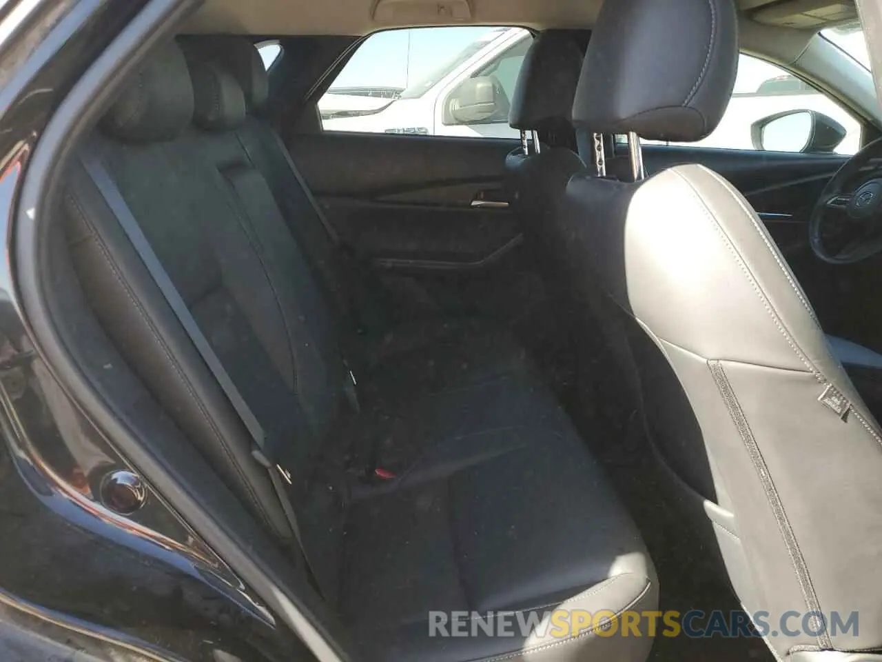 10 fotografías del automóvil dañado 3MVDMBBM3PM572395 MAZDA CX30 2023