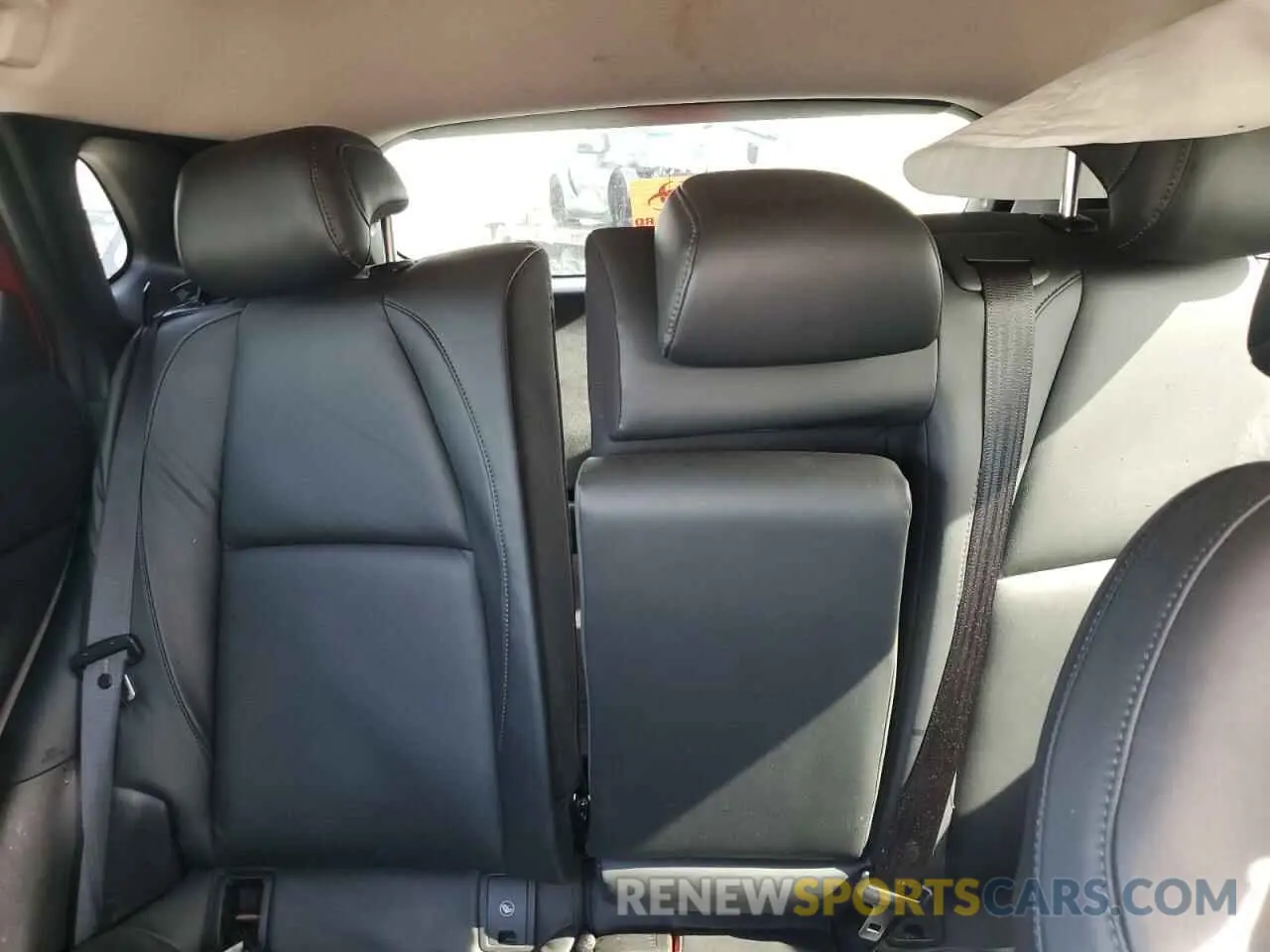 10 fotografías del automóvil dañado 3MVDMBBM4PM526302 MAZDA CX30 2023