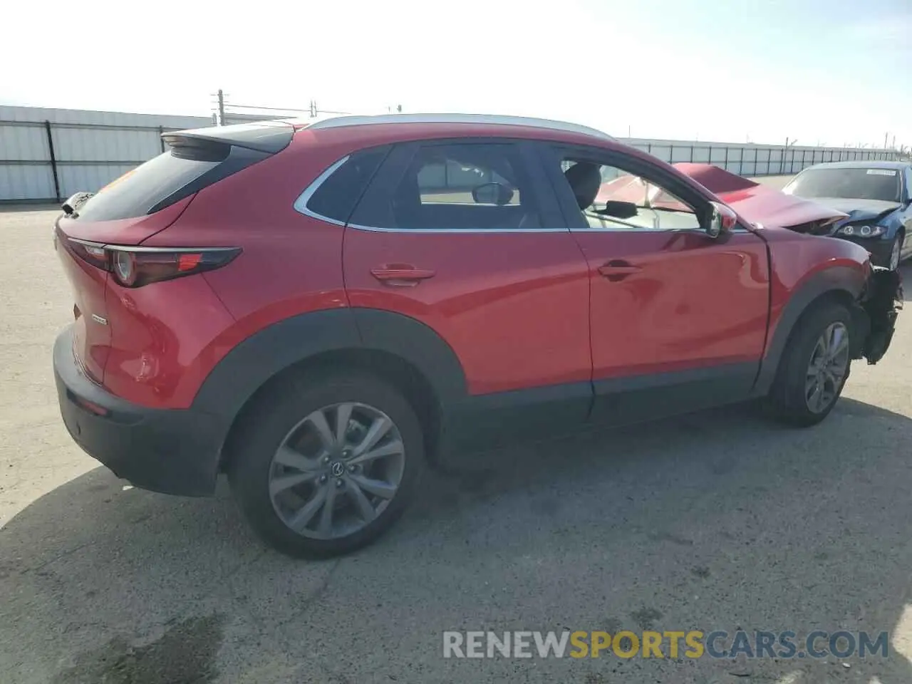 3 fotografías del automóvil dañado 3MVDMBBM4PM526302 MAZDA CX30 2023