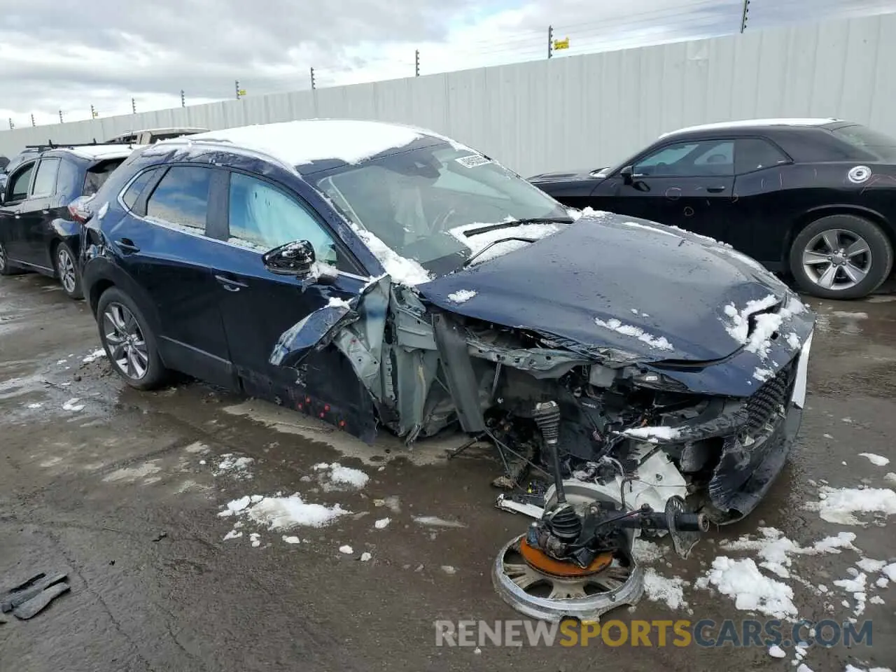 4 fotografías del automóvil dañado 3MVDMBBM5PM541679 MAZDA CX30 2023