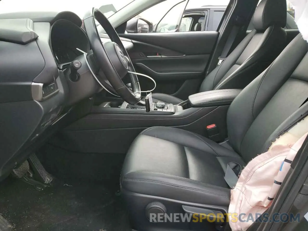 7 fotografías del automóvil dañado 3MVDMBBM7PM532885 MAZDA CX30 2023