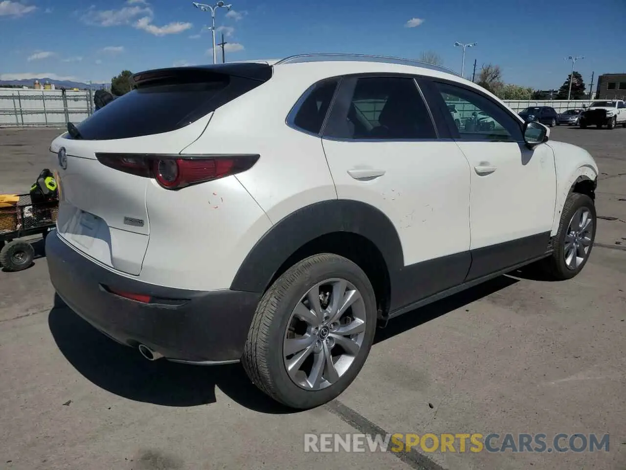 3 fotografías del automóvil dañado 3MVDMBBM8PM568732 MAZDA CX30 2023