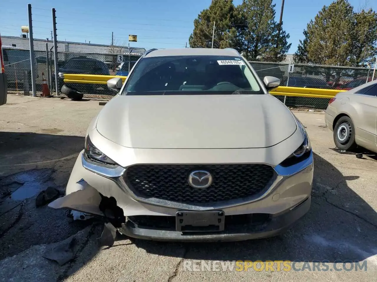 5 fotografías del automóvil dañado 3MVDMBBM8PM571503 MAZDA CX30 2023