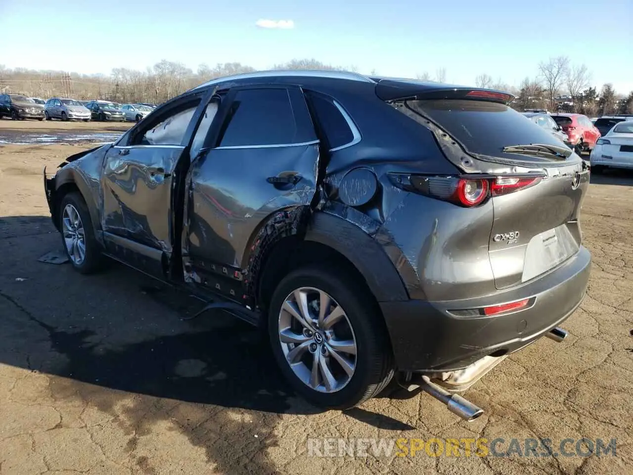 2 fotografías del automóvil dañado 3MVDMBCM0PM553351 MAZDA CX30 2023
