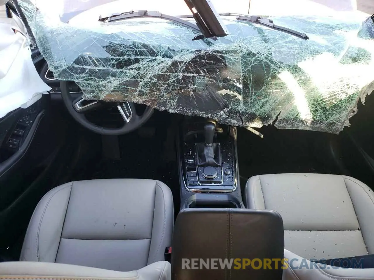 8 fotografías del automóvil dañado 3MVDMBCM0PM553351 MAZDA CX30 2023