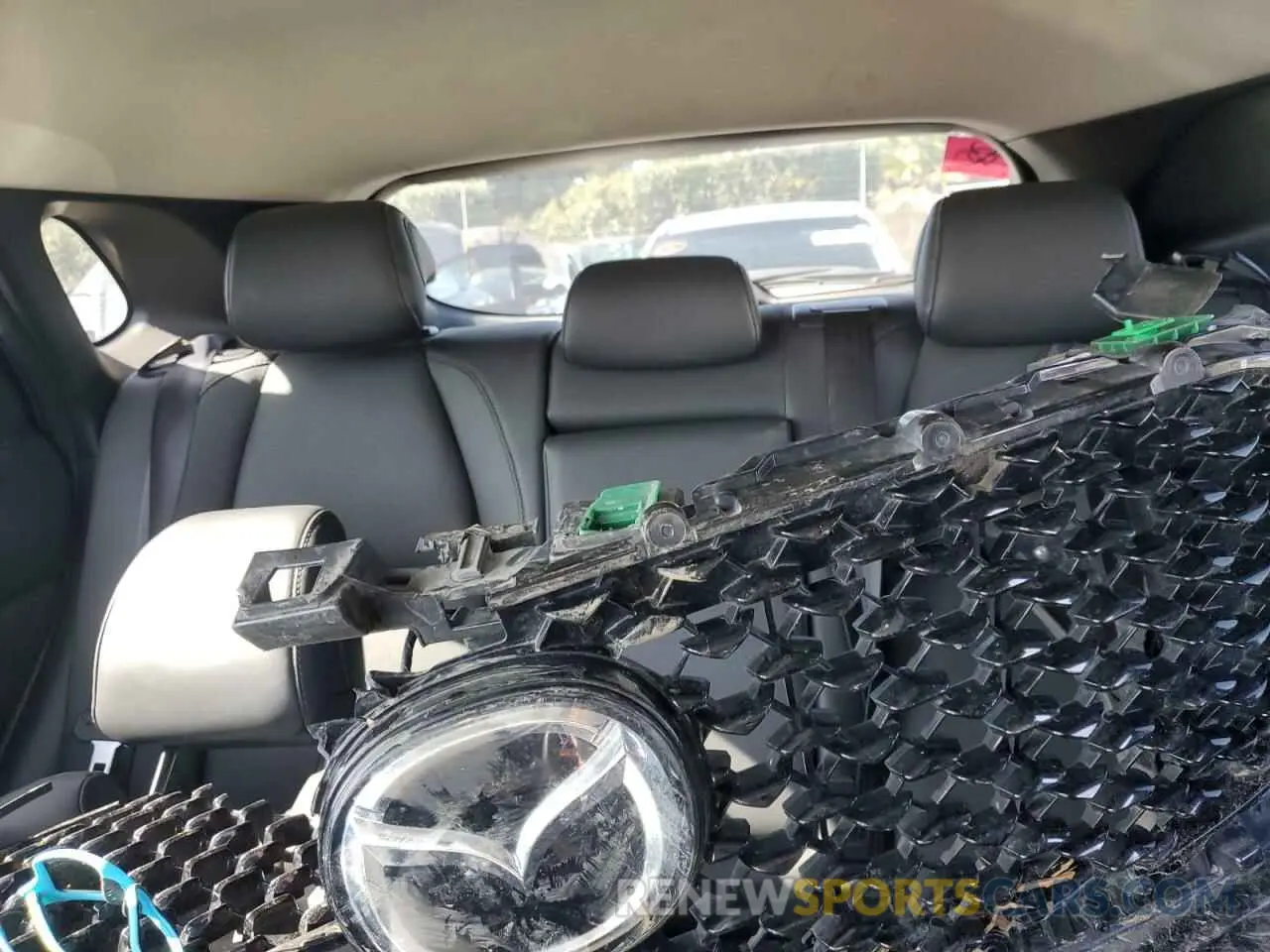 10 fotografías del automóvil dañado 3MVDMBCM1PM582423 MAZDA CX30 2023
