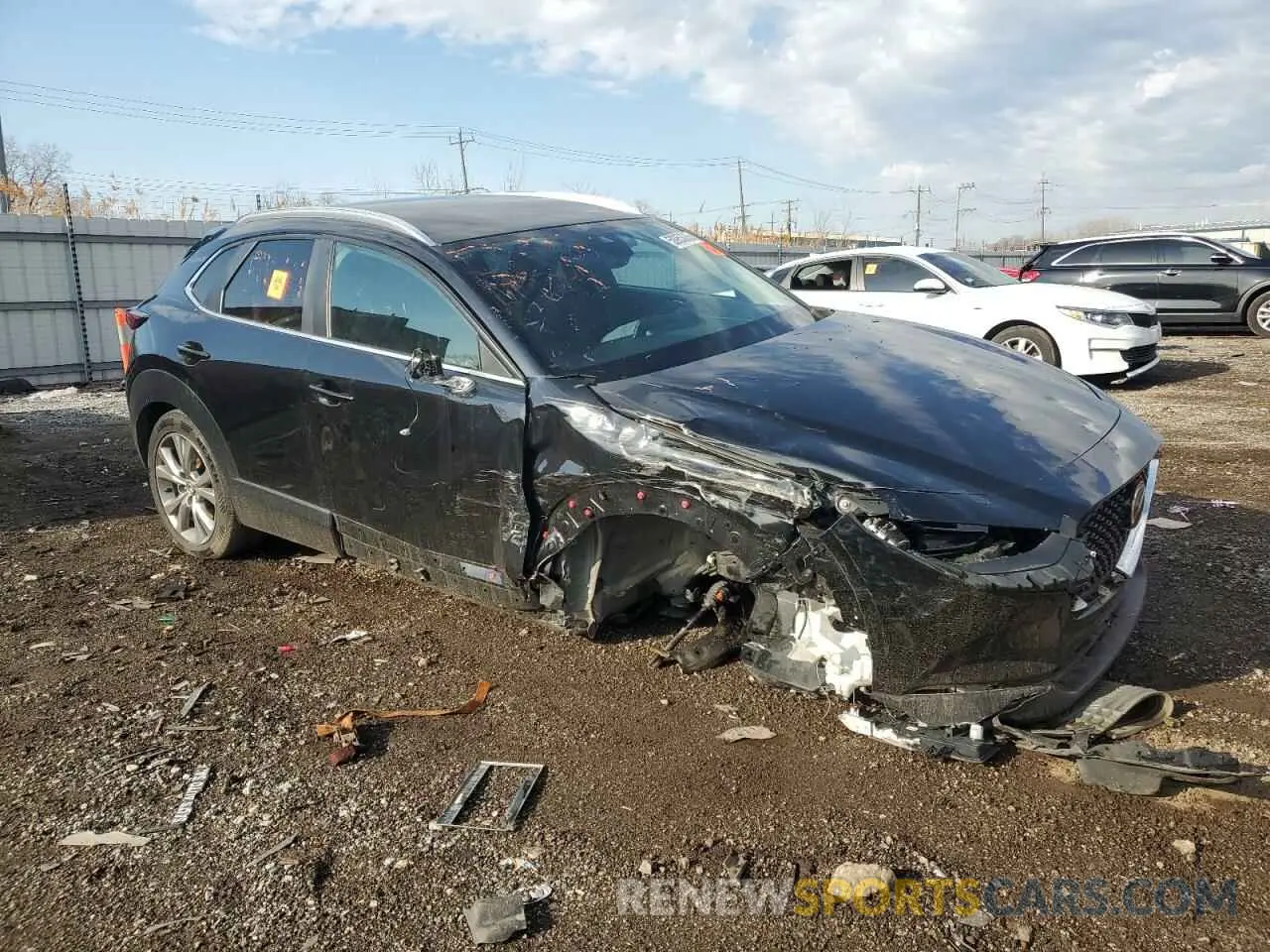 4 fotografías del automóvil dañado 3MVDMBCM3PM528539 MAZDA CX30 2023