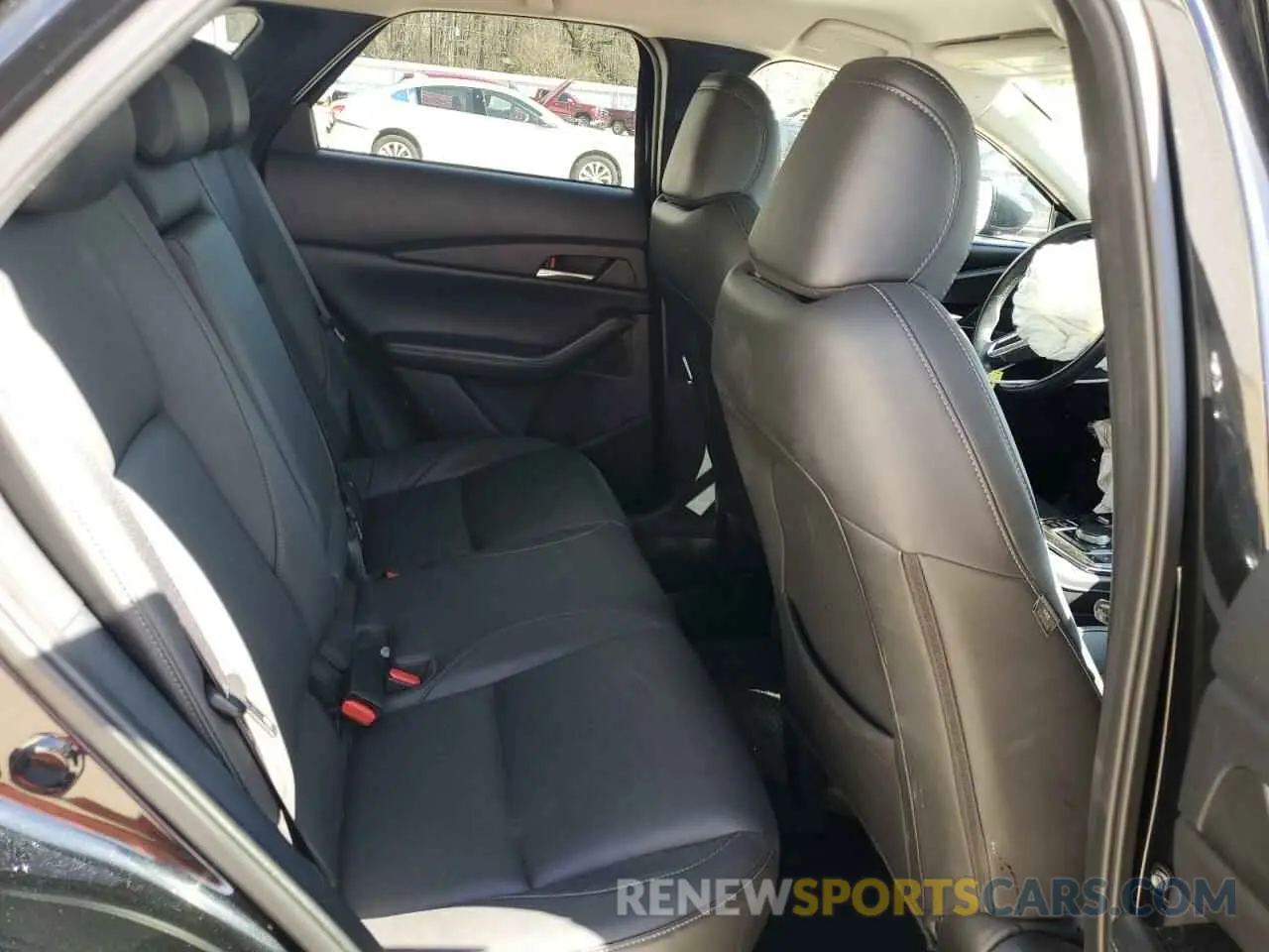 10 fotografías del automóvil dañado 3MVDMBCM4PM527285 MAZDA CX30 2023