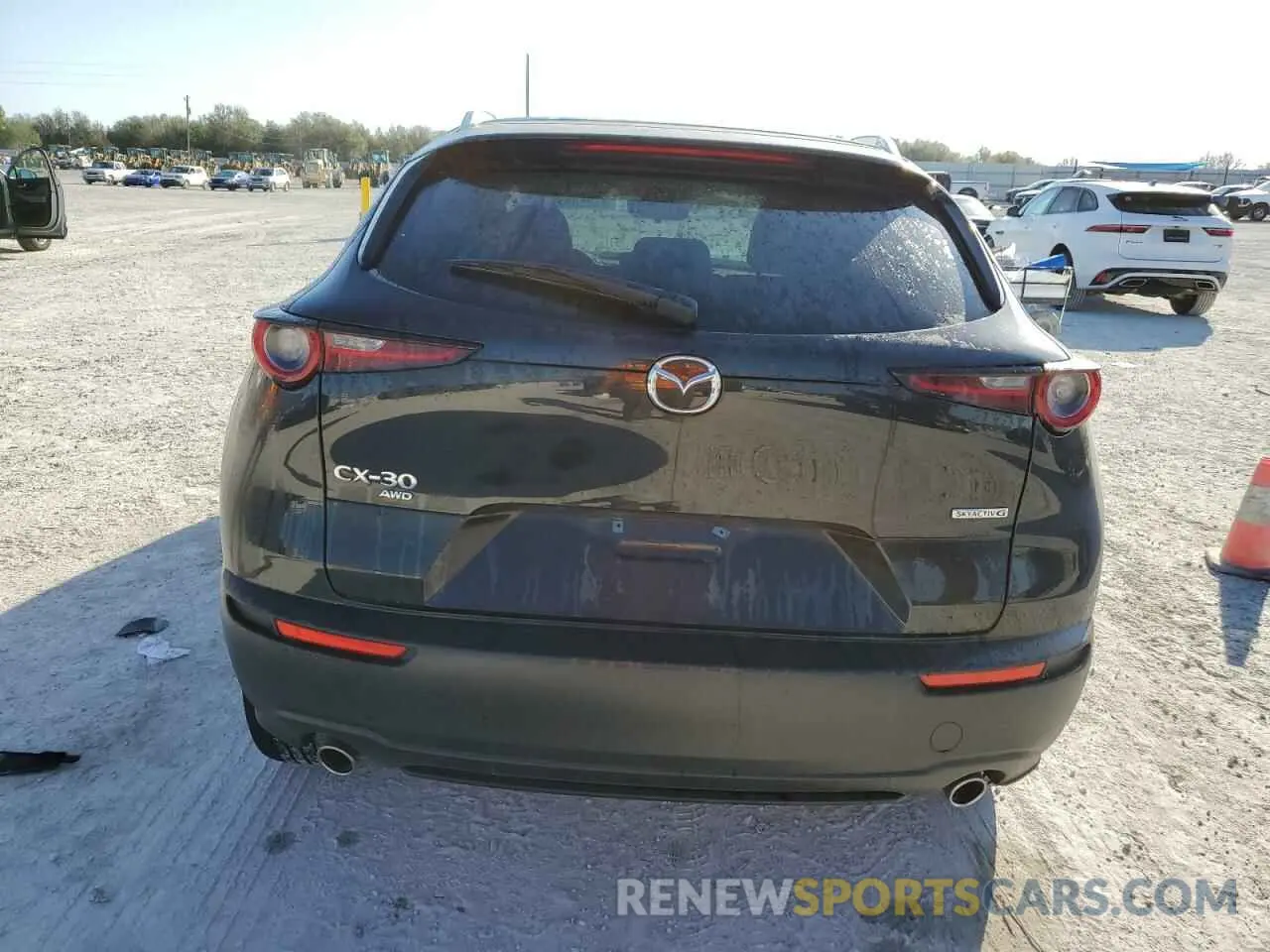 6 fotografías del automóvil dañado 3MVDMBCM6PM510794 MAZDA CX30 2023