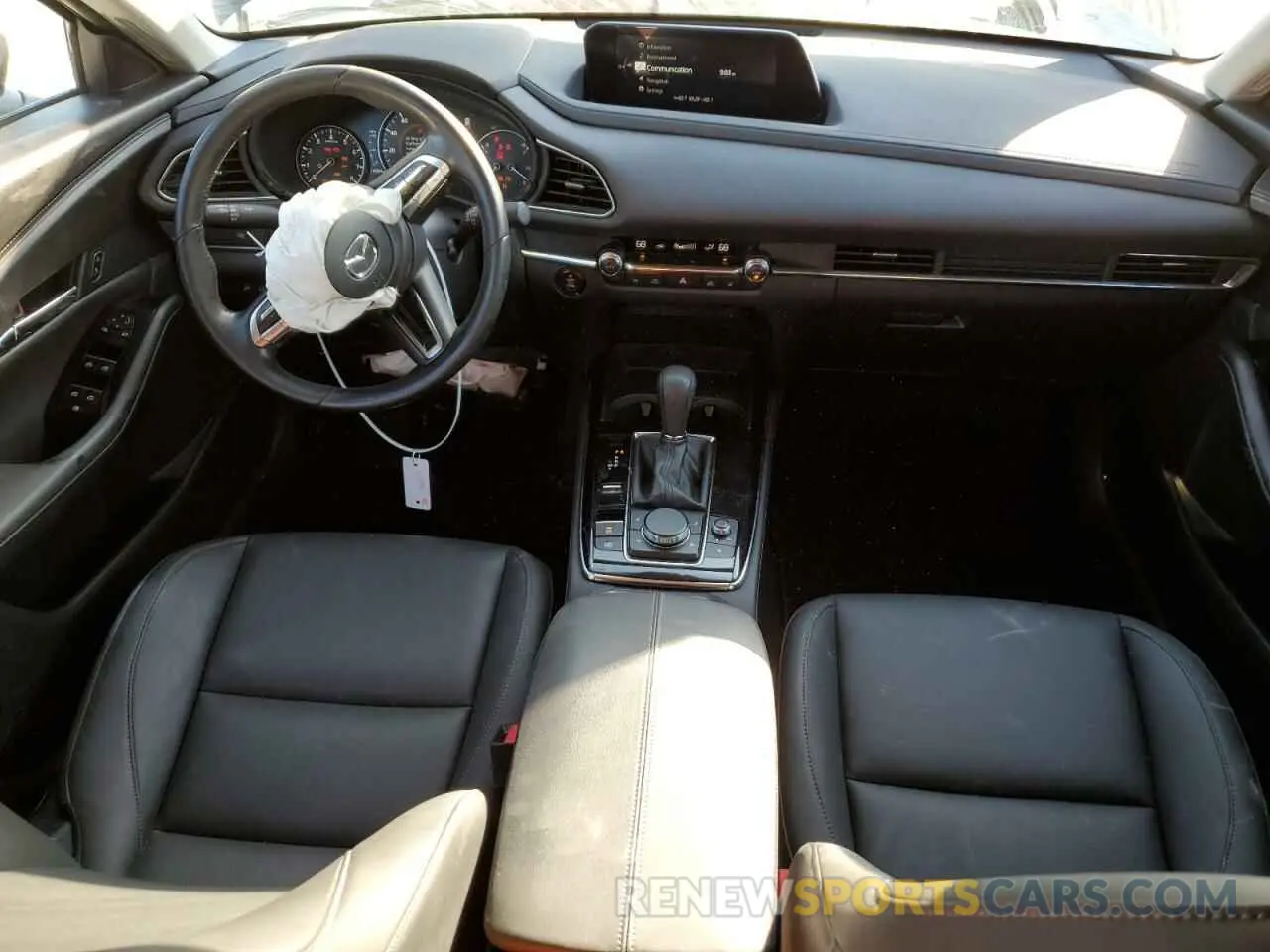8 fotografías del automóvil dañado 3MVDMBCM6PM510794 MAZDA CX30 2023