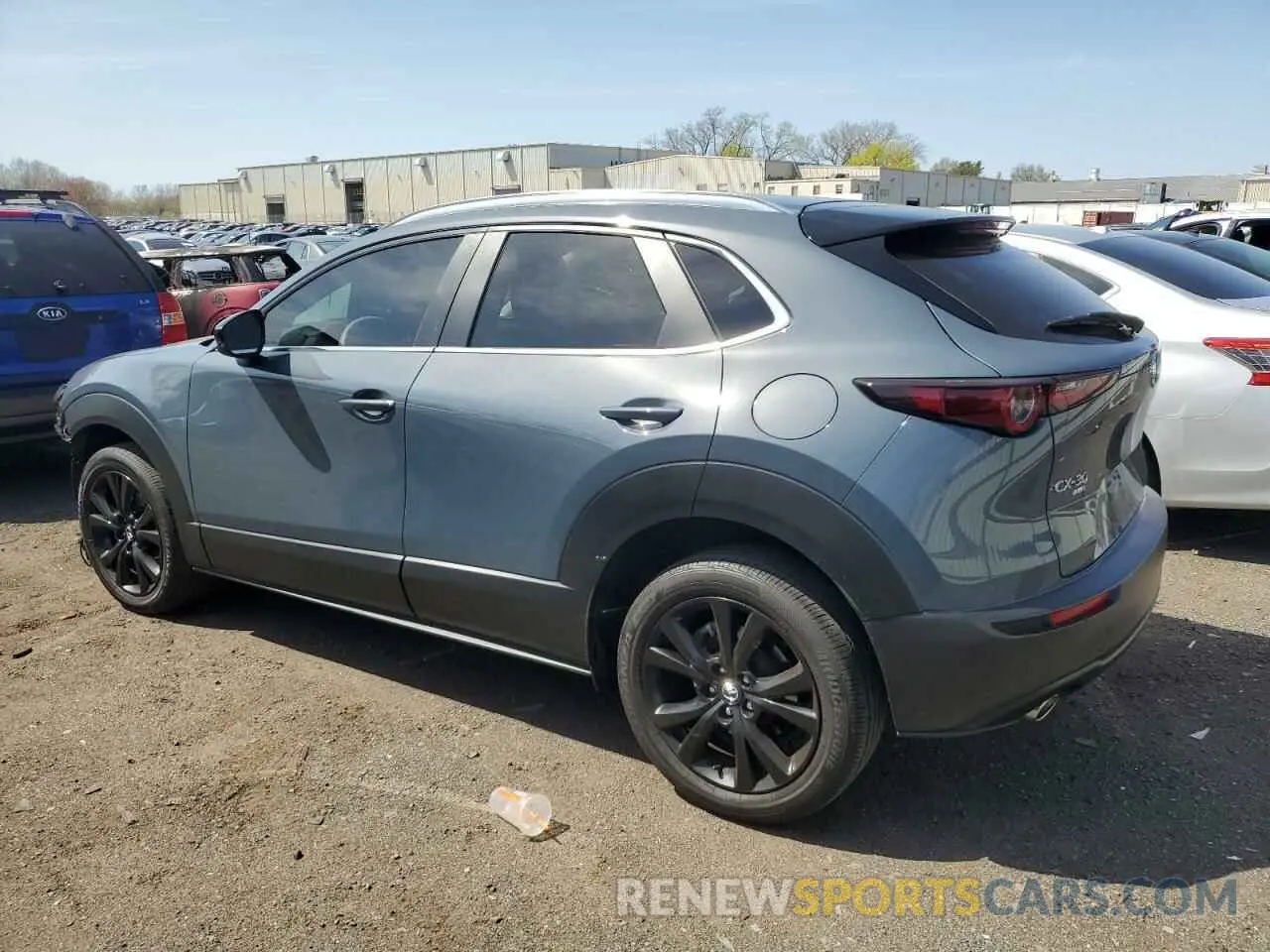 2 fotografías del automóvil dañado 3MVDMBCM7PM554643 MAZDA CX30 2023