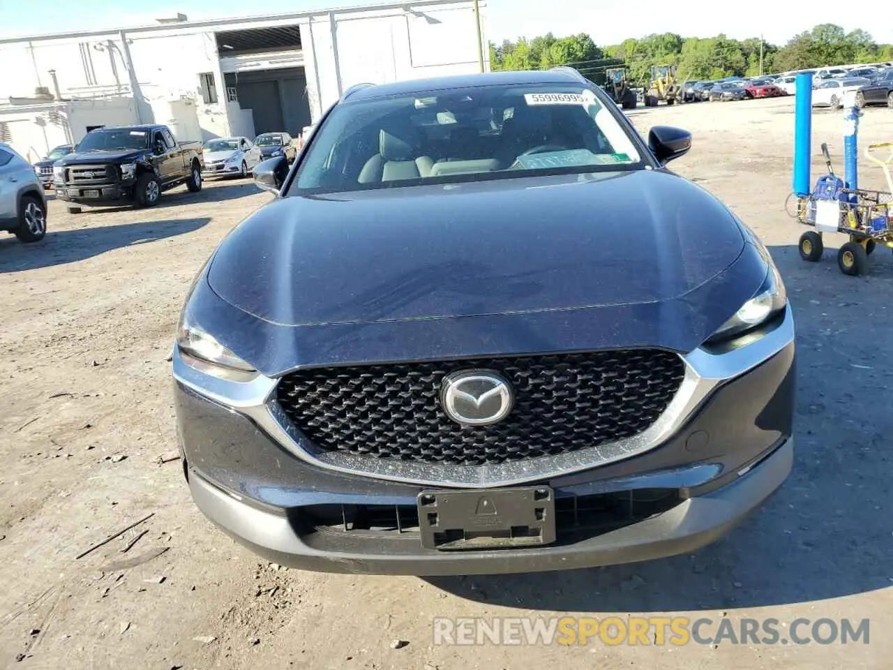 5 fotografías del automóvil dañado 3MVDMBCM8PM501403 MAZDA CX30 2023