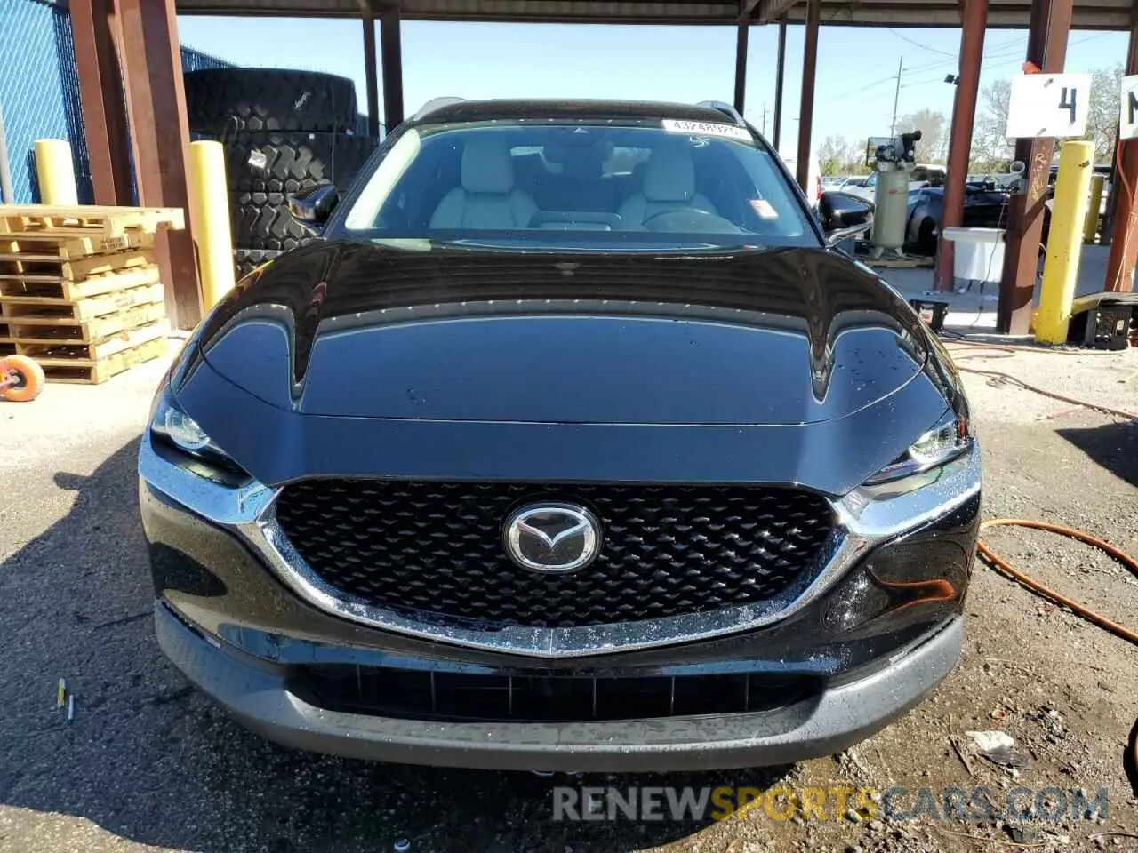 5 fotografías del automóvil dañado 3MVDMBCM8PM517987 MAZDA CX30 2023