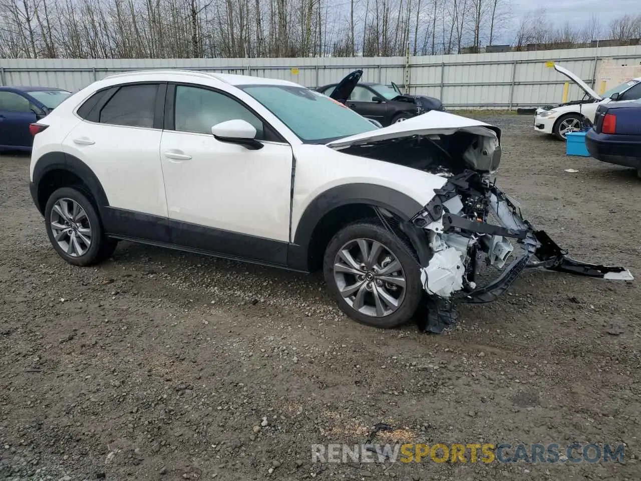4 fotografías del automóvil dañado 3MVDMBCM8PM522199 MAZDA CX30 2023