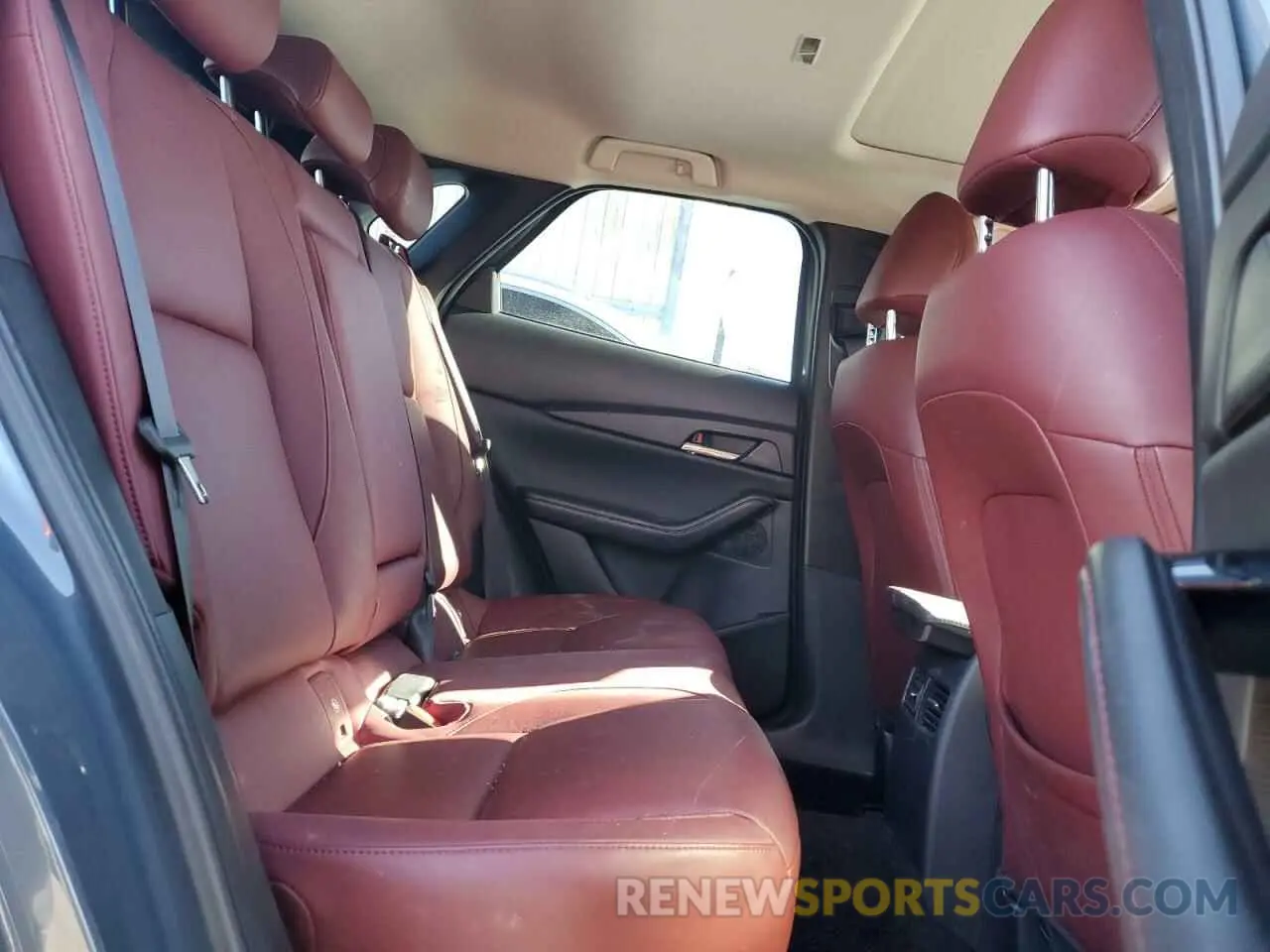 11 fotografías del automóvil dañado 3MVDMBCMXPM570626 MAZDA CX30 2023