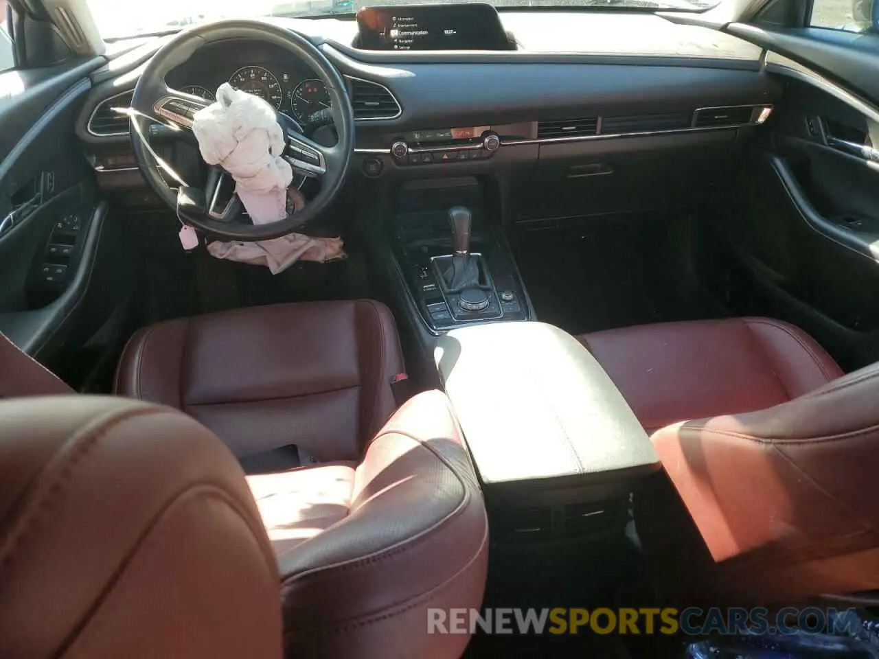 8 fotografías del automóvil dañado 3MVDMBCMXPM570626 MAZDA CX30 2023