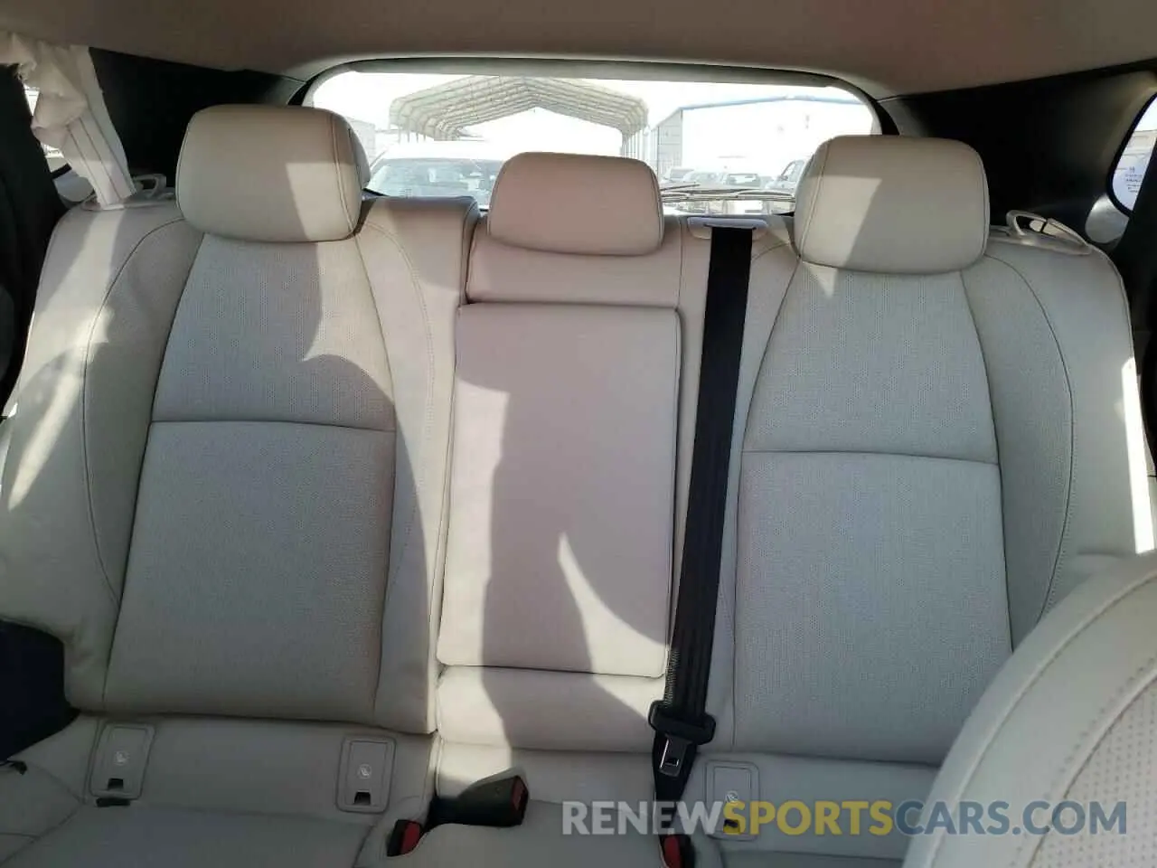 10 fotografías del automóvil dañado 3MVDMBDM8PM569781 MAZDA CX30 2023