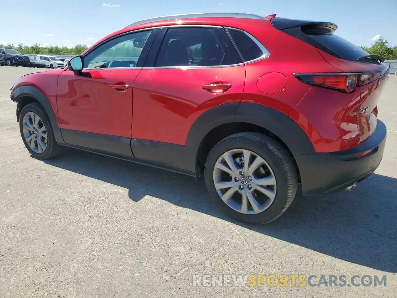 2 fotografías del automóvil dañado 3MVDMBDM8PM569781 MAZDA CX30 2023