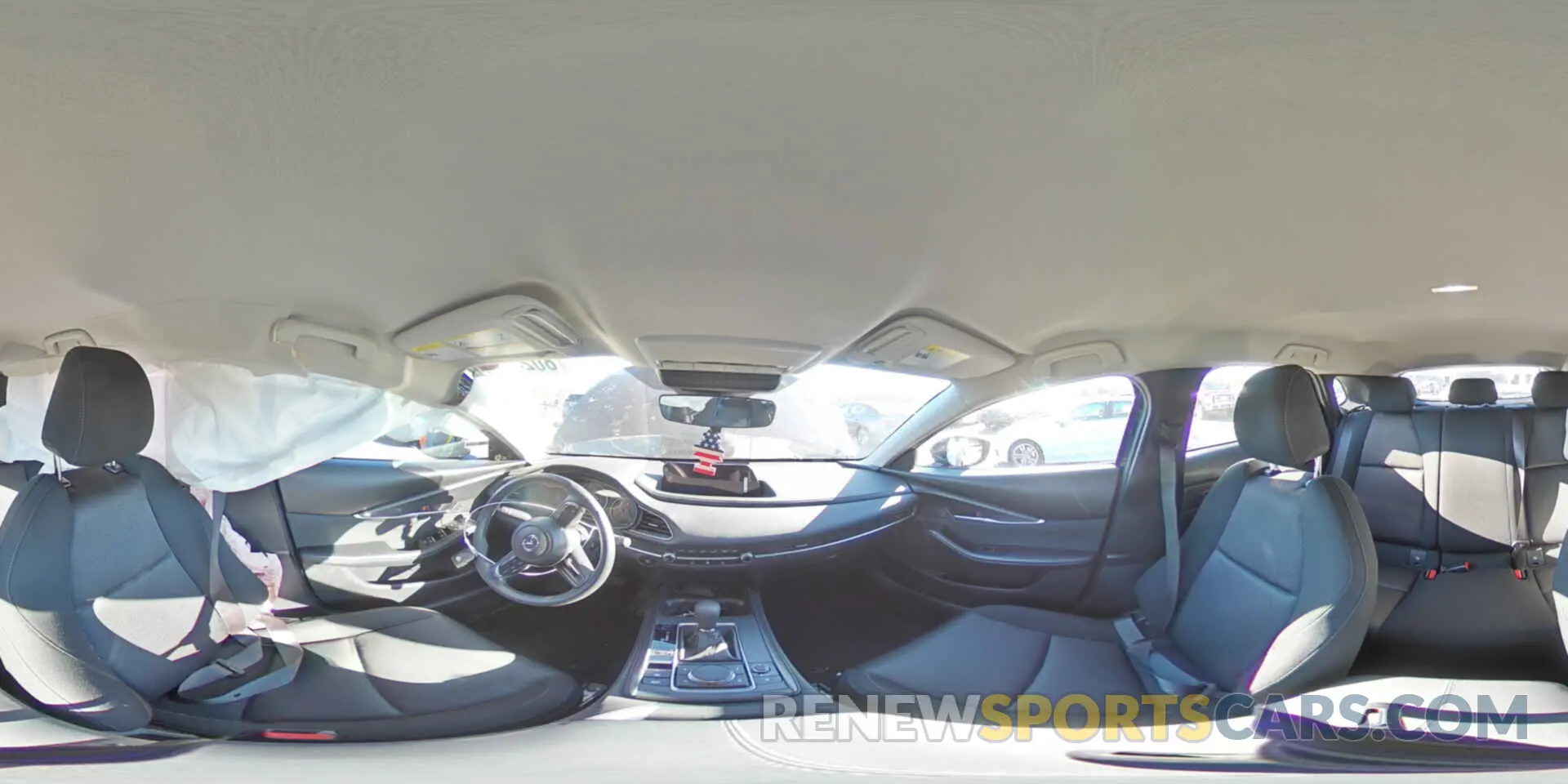 12 fotografías del automóvil dañado 3MVDMBAM0RM607611 MAZDA CX30 2024