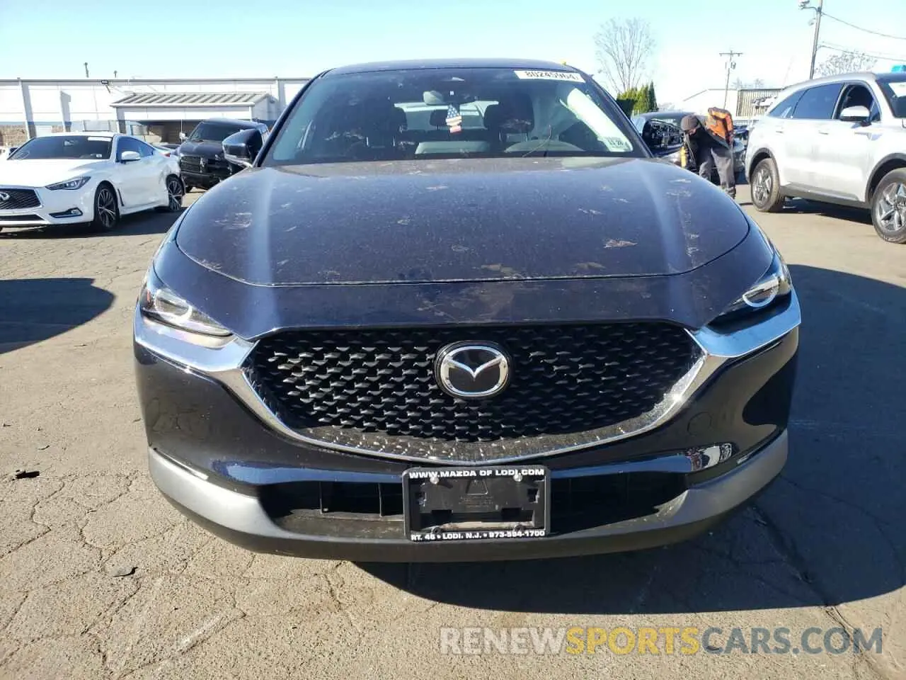 5 fotografías del automóvil dañado 3MVDMBAM0RM607611 MAZDA CX30 2024
