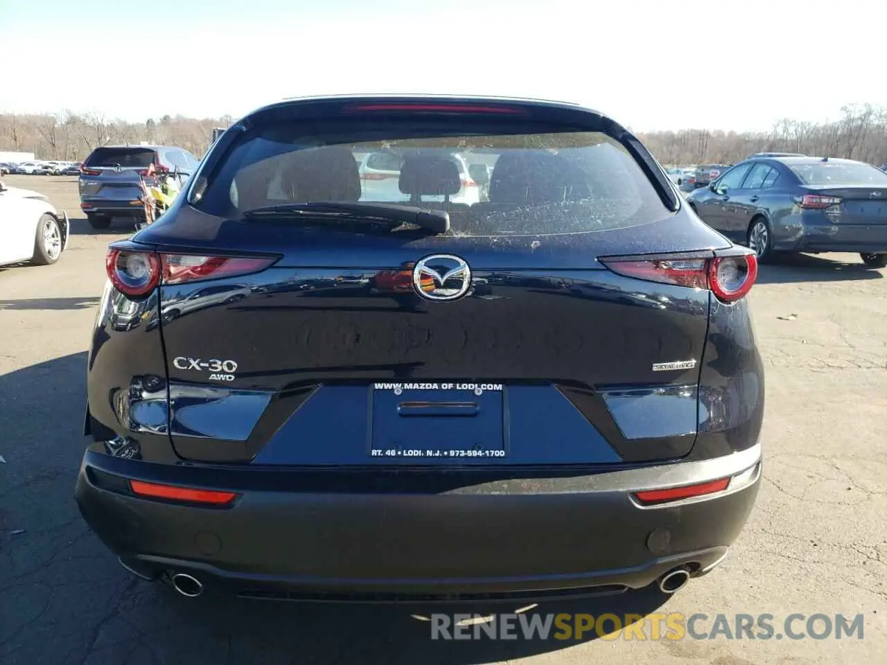 6 fotografías del automóvil dañado 3MVDMBAM0RM607611 MAZDA CX30 2024