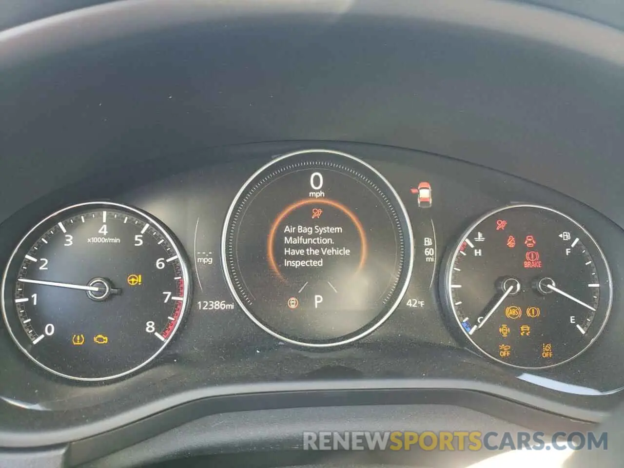 9 fotografías del automóvil dañado 3MVDMBAM0RM607611 MAZDA CX30 2024