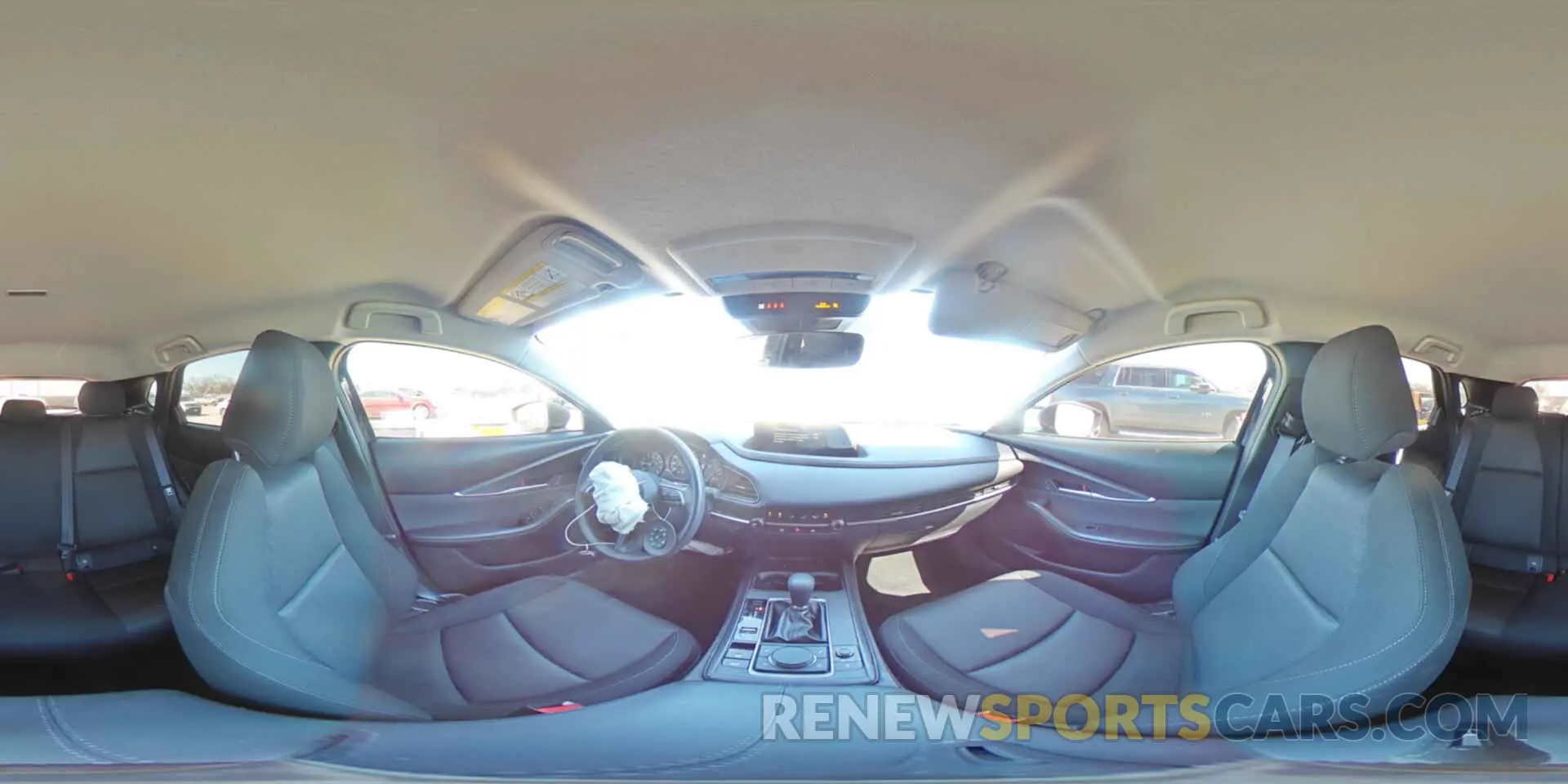 14 fotografías del automóvil dañado 3MVDMBAM0RM655691 MAZDA CX30 2024