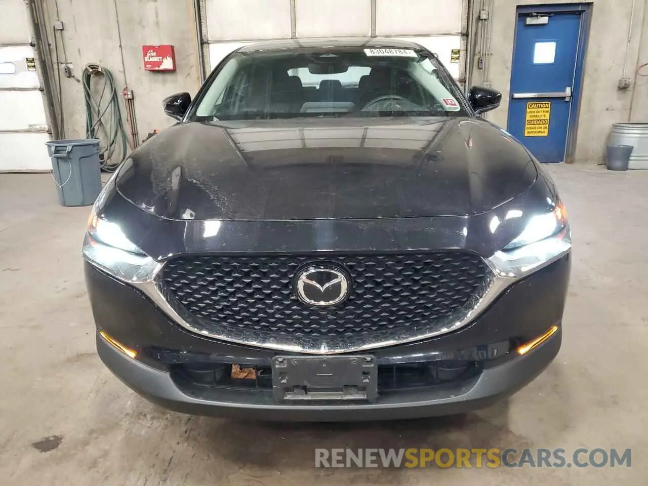 5 fotografías del automóvil dañado 3MVDMBAM1RM643453 MAZDA CX30 2024