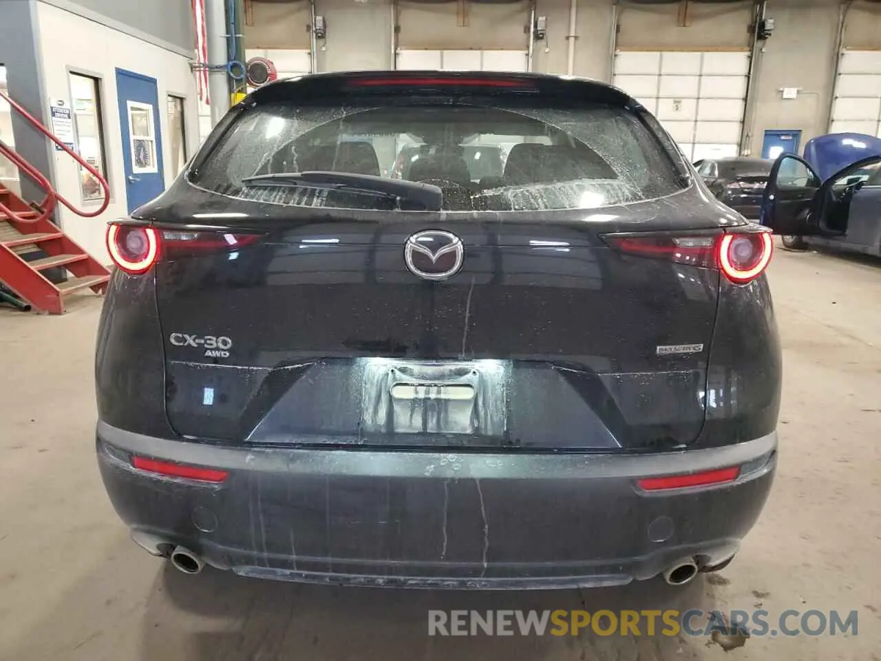 6 fotografías del automóvil dañado 3MVDMBAM1RM643453 MAZDA CX30 2024