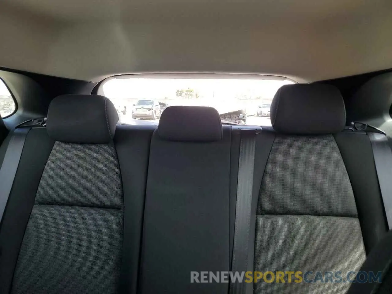 10 fotografías del automóvil dañado 3MVDMBAM4RM642331 MAZDA CX30 2024