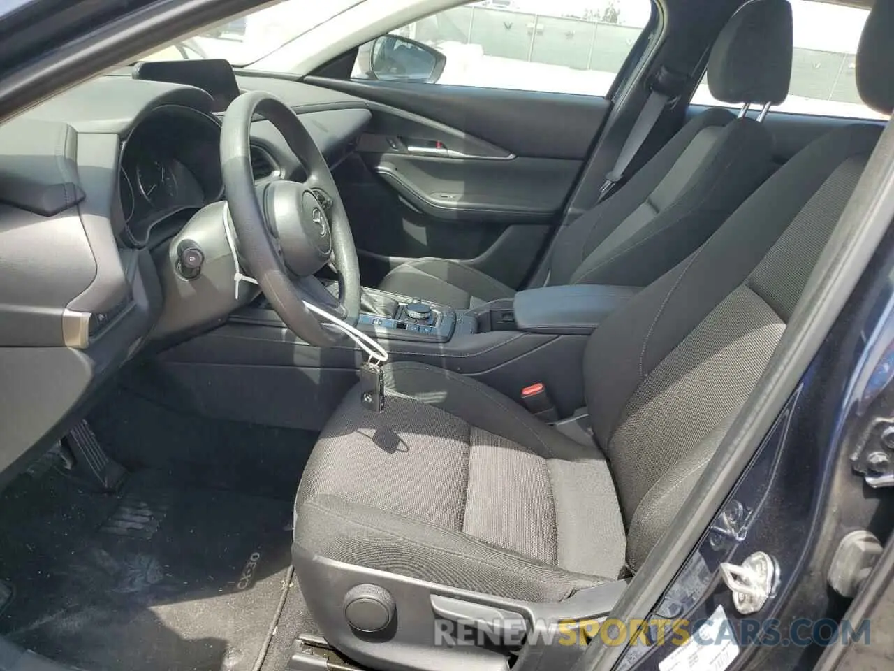 7 fotografías del automóvil dañado 3MVDMBAM4RM642331 MAZDA CX30 2024