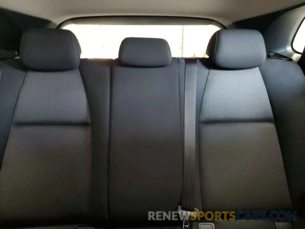 10 fotografías del automóvil dañado 3MVDMBAM4RM711258 MAZDA CX30 2024
