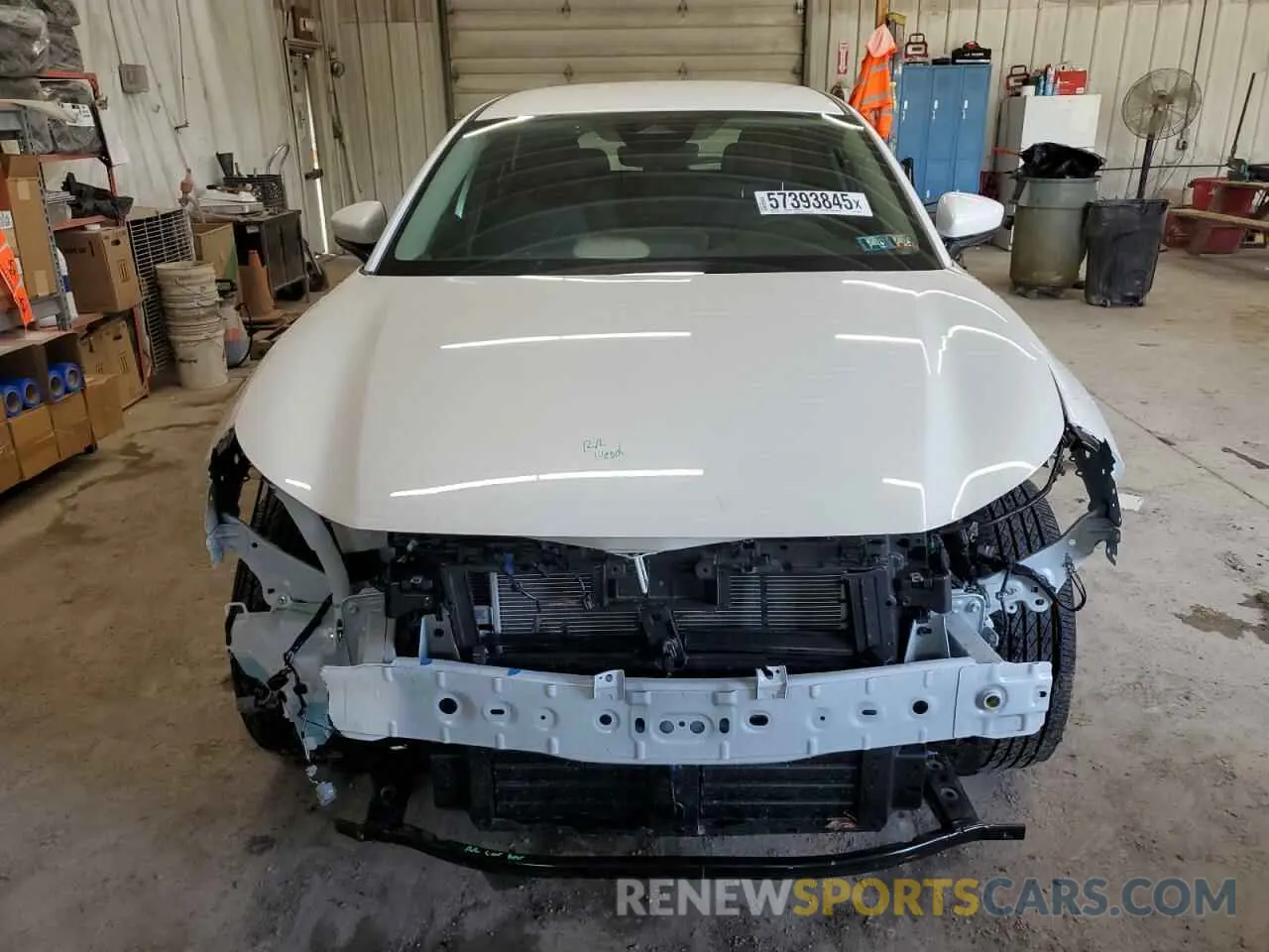 5 fotografías del automóvil dañado 3MVDMBAM4RM711258 MAZDA CX30 2024