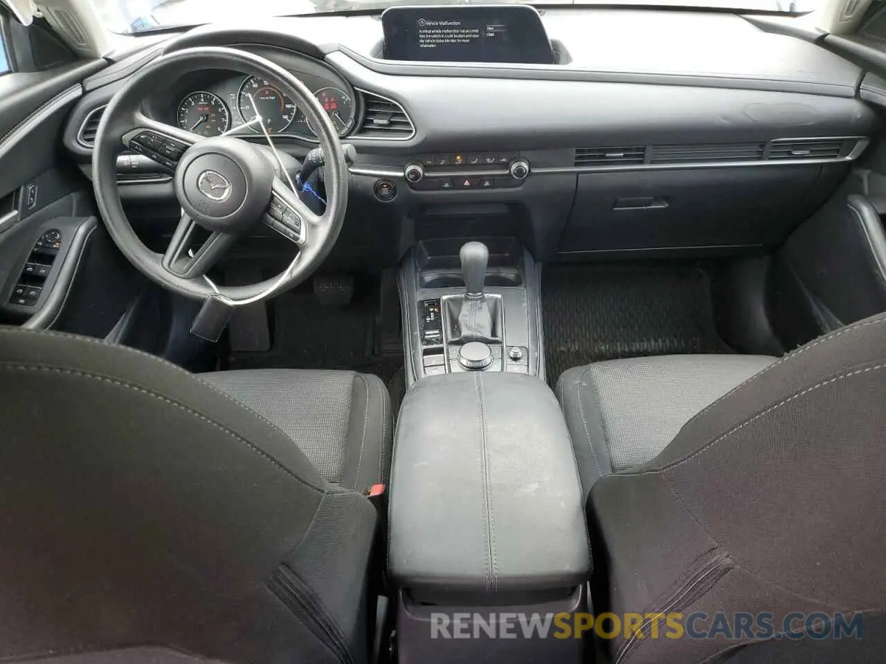 8 fotografías del automóvil dañado 3MVDMBAM5RM655105 MAZDA CX30 2024